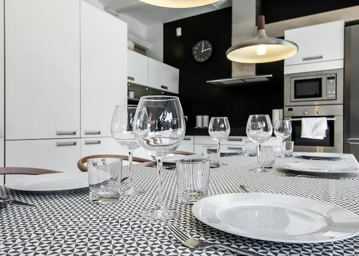 Appartamento Super 3br Apartment, Spacious And Bright Barcellona