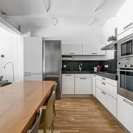 Διαμέρισμα Super 3br Apartment, Spacious And Bright *
