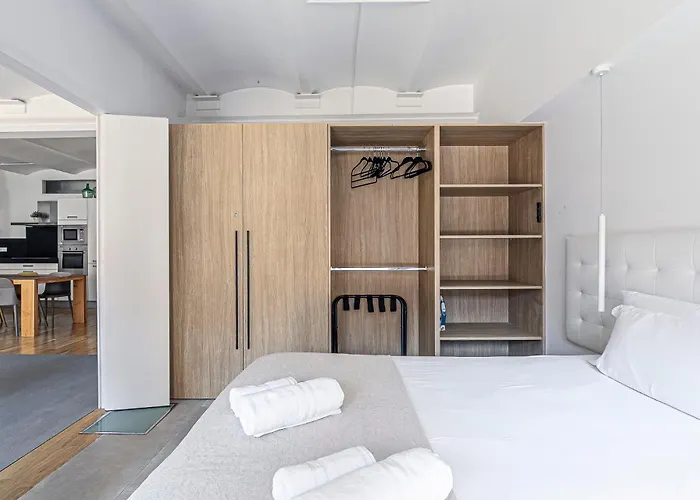 Super 3br Apartment, Spacious And Bright